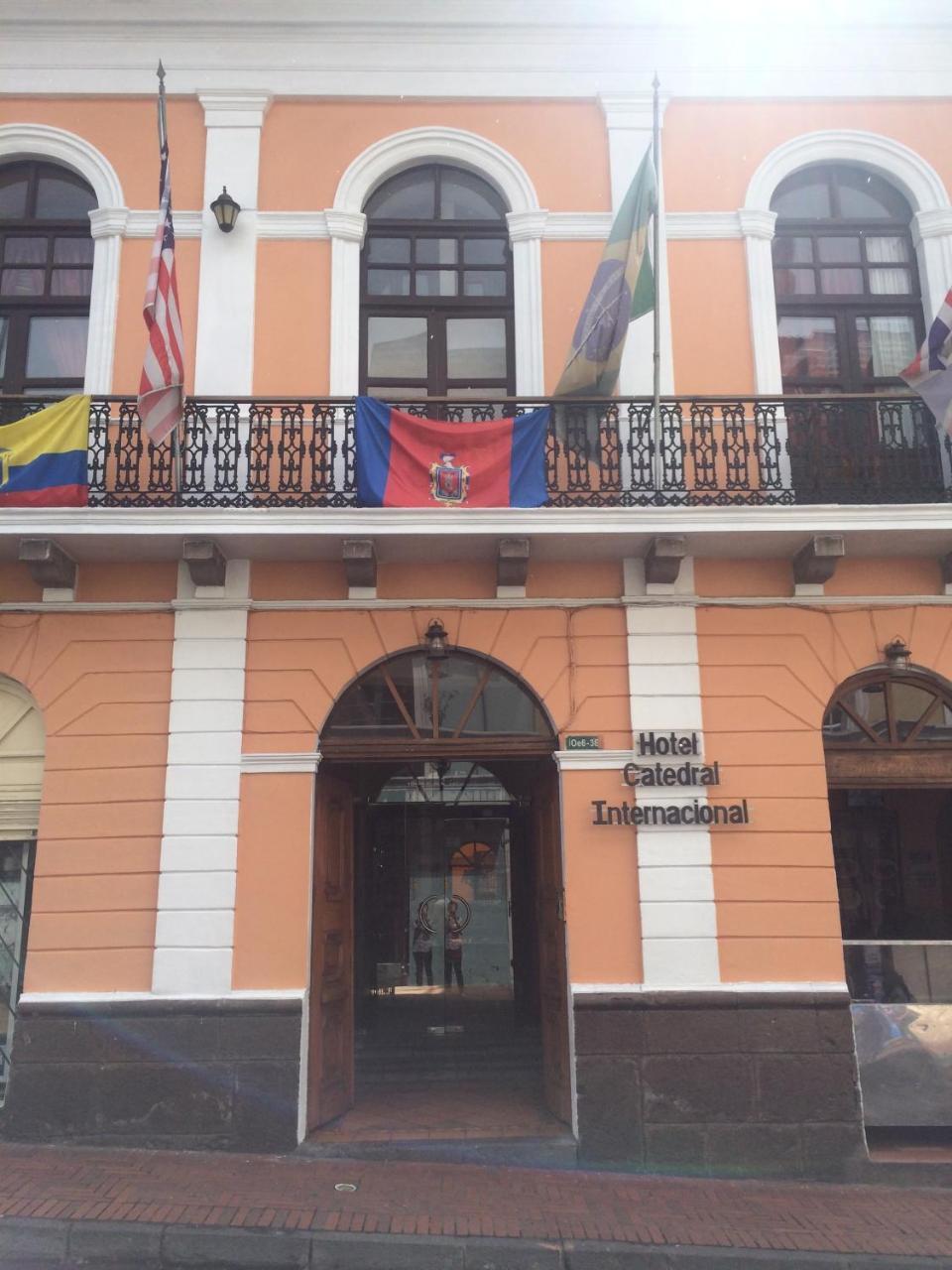 Hotel Catedral Quito Exterior photo